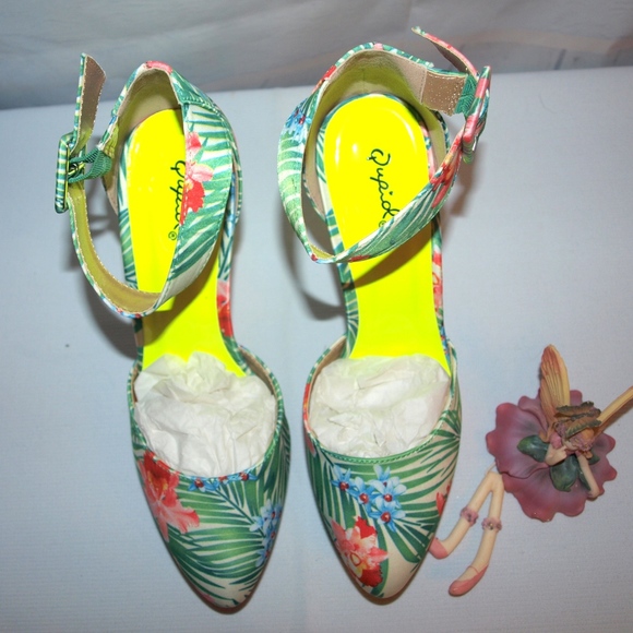 Qupid Floral Platform Heels Size 9M NWOB Amazing Show Stoppers - Picture 3 of 6